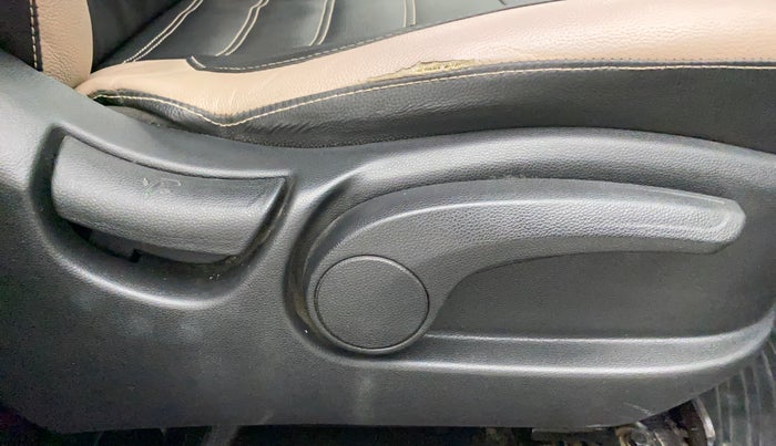 2019 Hyundai Creta EX 1.6 PETROL, Petrol, Manual, 65,700 km, Driver Side Adjustment Panel