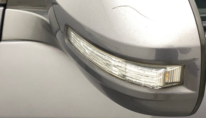 2013 Maruti Swift VXI, Petrol, Manual, 1,05,222 km, Left rear-view mirror - Indicator light has minor damage