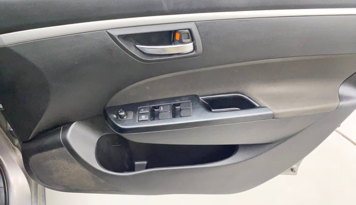 2013 Maruti Swift VXI, Petrol, Manual, 1,05,222 km, Driver Side Door Panels Control