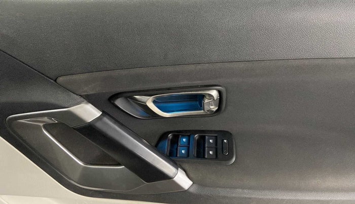 2021 Tata Safari XT PLUS, Diesel, Manual, 23,116 km, Driver Side Door Panels Control