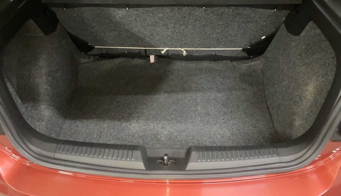 2019 Volkswagen Polo HIGHLINE PLUS 1.0, Petrol, Manual, 26,031 km, Boot Inside