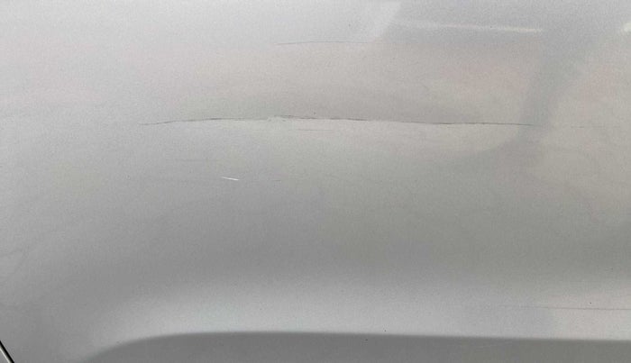2020 Hyundai Elite i20 SPORTZ PLUS 1.2, Petrol, Manual, 63,753 km, Front passenger door - Slightly dented