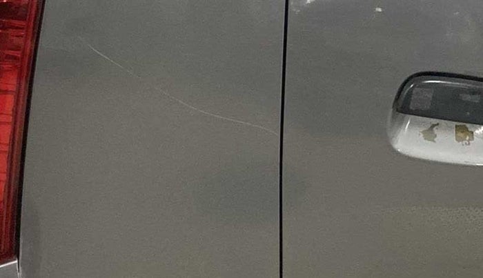 2015 Maruti Wagon R 1.0 LXI, Petrol, Manual, 14,282 km, Right quarter panel - Minor scratches