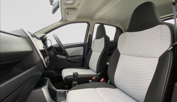 2021 Datsun Redi Go T (O), Petrol, Manual, 1,828 km, Right Side Front Door Cabin