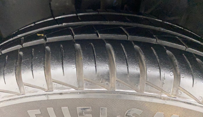 2021 Datsun Redi Go T (O), Petrol, Manual, 1,828 km, Left Front Tyre Tread