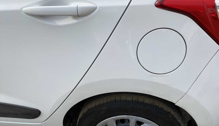2017 Hyundai Grand i10 MAGNA AT 1.2 KAPPA VTVT, CNG, Automatic, 76,895 km, Left quarter panel - Slightly dented