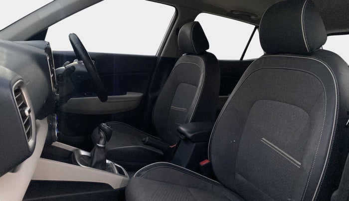 2019 Hyundai VENUE SX 1.0 TURBO DUAL TONE, Petrol, Manual, 35,084 km, Right Side Front Door Cabin