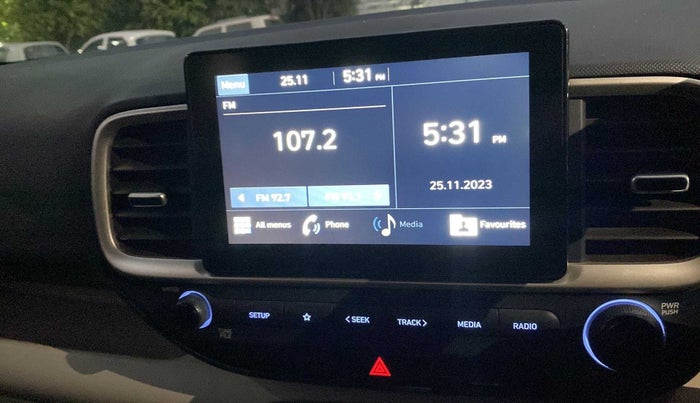2019 Hyundai VENUE SX 1.0 TURBO DUAL TONE, Petrol, Manual, 35,084 km, Infotainment system - Reverse camera not working