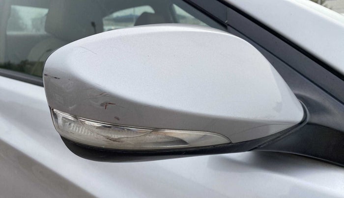 2015 Hyundai Verna FLUIDIC 4S 1.6 VTVT S(O), Petrol, Manual, 50,091 km, Right rear-view mirror - Indicator light not working