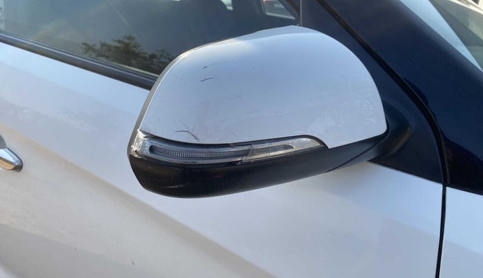 2019 Hyundai Creta SX AT 1.6 PETROL, Petrol, Automatic, 21,284 km, Right rear-view mirror - Indicator light has minor damage