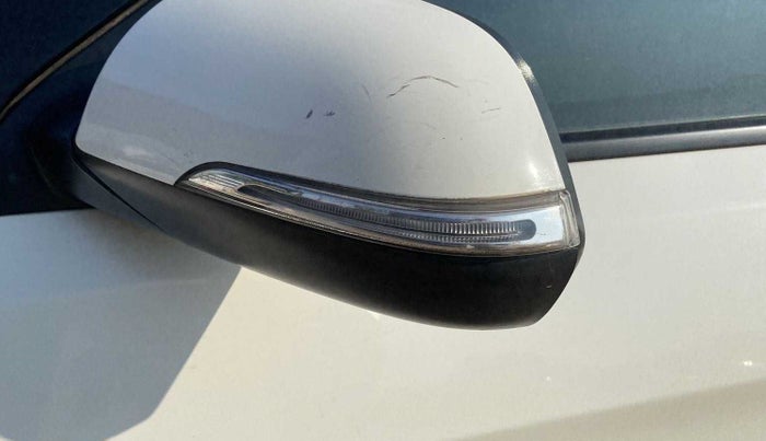 2019 Hyundai Creta SX AT 1.6 PETROL, Petrol, Automatic, 21,284 km, Left rear-view mirror - Indicator light has minor damage