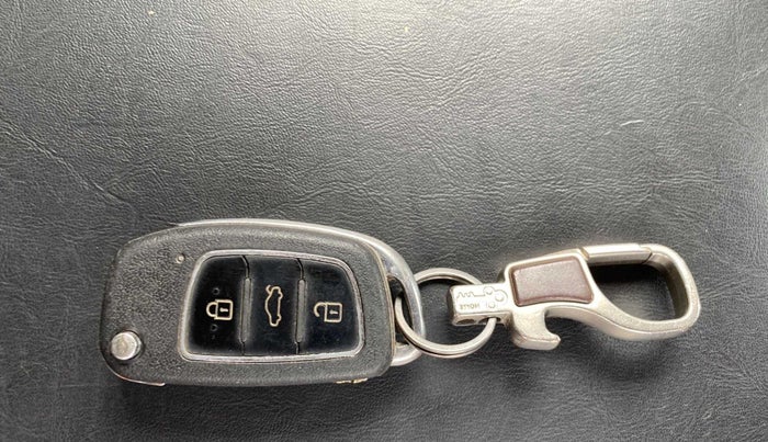 2018 Hyundai Elite i20 MAGNA EXECUTIVE 1.2, CNG, Manual, 61,399 km, Key Close Up