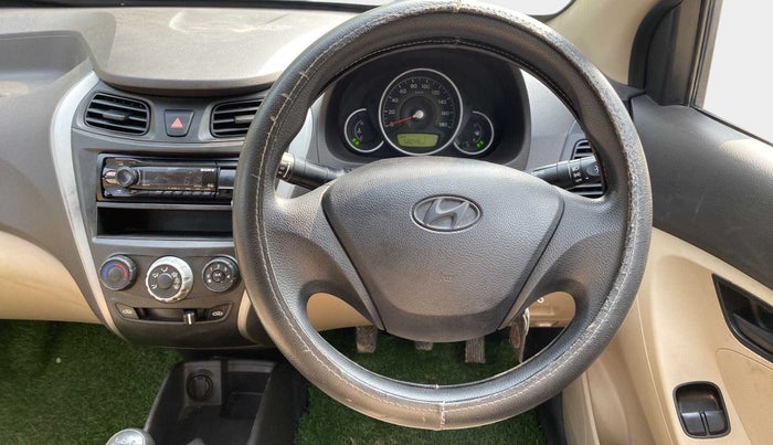 2014 Hyundai Eon 1.0 MAGNA +, Petrol, Manual, 58,113 km, Steering Wheel Close Up