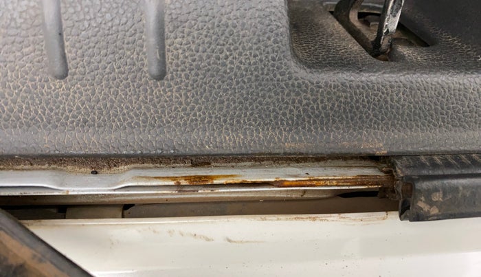 2018 Honda Amaze 1.5L I-DTEC S, Diesel, Manual, 1,33,699 km, Dicky (Boot door) - Slightly rusted