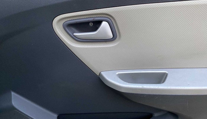 2015 Maruti Alto K10 VXI AMT, Petrol, Automatic, 41,870 km, Driver Side Door Panels Control