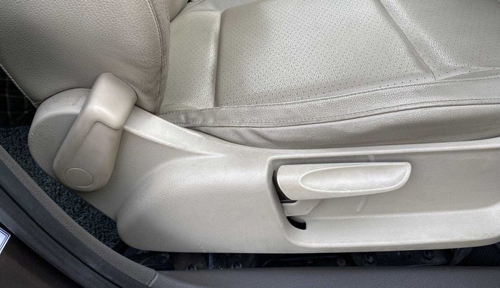 2015 Volkswagen Vento HIGHLINE 1.5 AT, Diesel, Automatic, 89,982 km, Driver Side Adjustment Panel