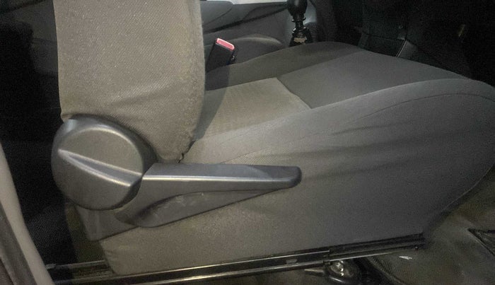 2011 Toyota Etios VD, Diesel, Manual, 63,816 km, Driver Side Adjustment Panel