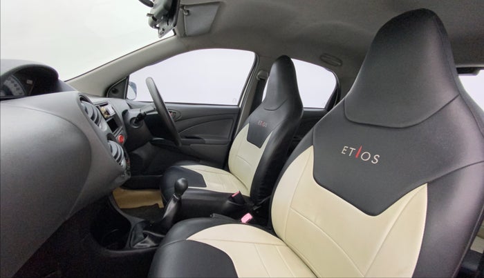 2012 Toyota Etios Liva G, Petrol, Manual, 72,618 km, Right Side Front Door Cabin