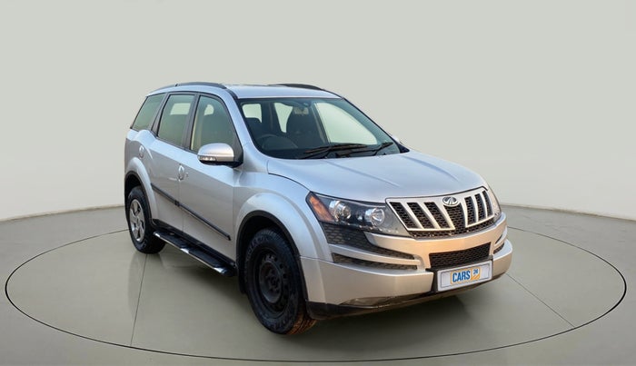 2014 Mahindra XUV500 W6, Diesel, Manual, 76,947 km, Right Front Diagonal