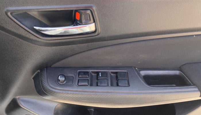2018 Maruti Swift VXI, Petrol, Manual, 40,762 km, Driver Side Door Panels Control