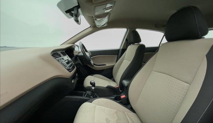 2016 Hyundai Elite i20 ASTA 1.2, Petrol, Manual, 32,296 km, Right Side Front Door Cabin