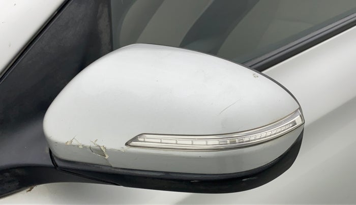 2016 Hyundai Elite i20 ASTA 1.2, Petrol, Manual, 32,296 km, Left rear-view mirror - Cover has minor damage
