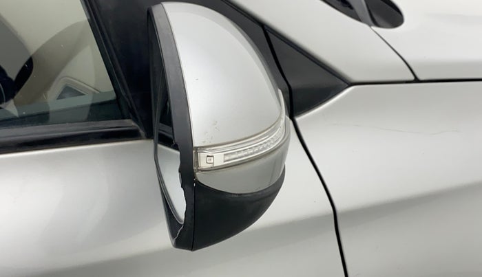 2016 Hyundai Elite i20 ASTA 1.2, Petrol, Manual, 32,296 km, Right rear-view mirror - Cover has minor damage