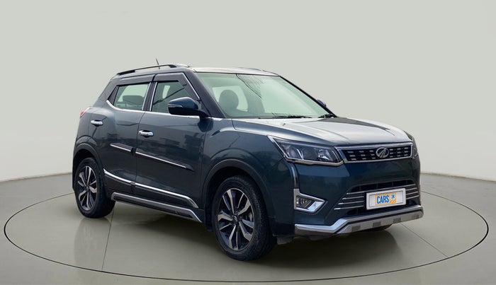 2019 Mahindra XUV300 W8 (O) 1.5 DIESEL AMT, Diesel, Automatic, 40,150 km, Right Front Diagonal