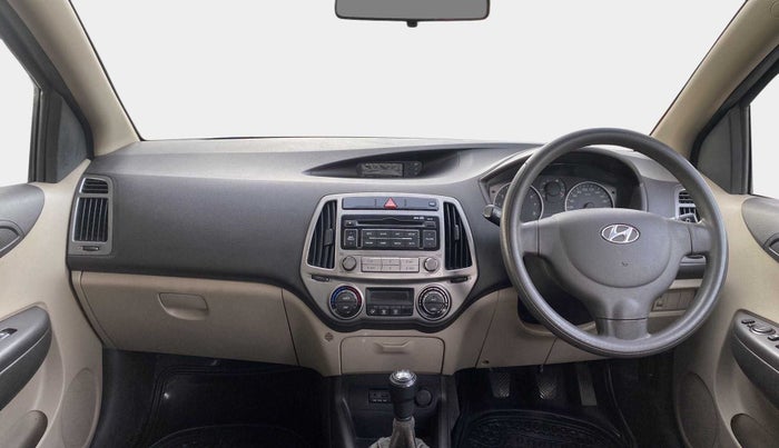 2013 Hyundai i20 MAGNA 1.2, Petrol, Manual, 86,341 km, Dashboard
