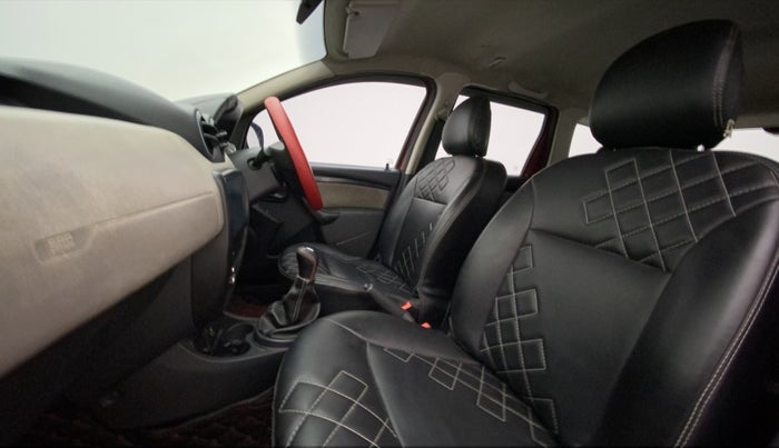 2015 Renault Duster 85 PS RXL DIESEL, Diesel, Manual, 1,08,621 km, Right Side Front Door Cabin