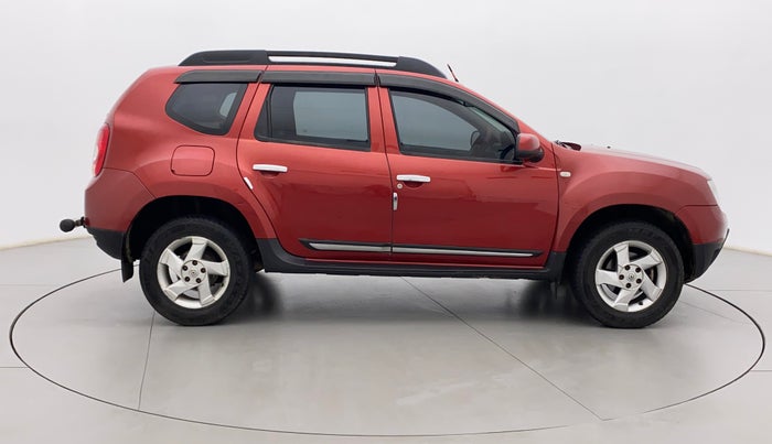 2015 Renault Duster 85 PS RXL DIESEL, Diesel, Manual, 1,08,699 km, Right Side View