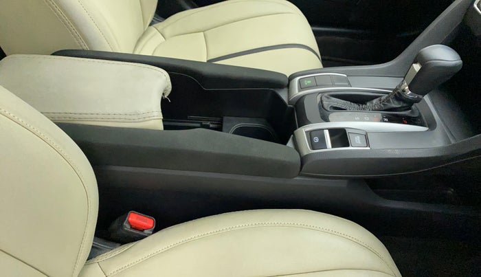 2019 Honda Civic 1.8L I-VTEC V CVT, Petrol, Automatic, 59,404 km, Gear Lever