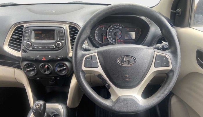 2020 Hyundai NEW SANTRO MAGNA, Petrol, Manual, 23,135 km, Steering Wheel Close Up