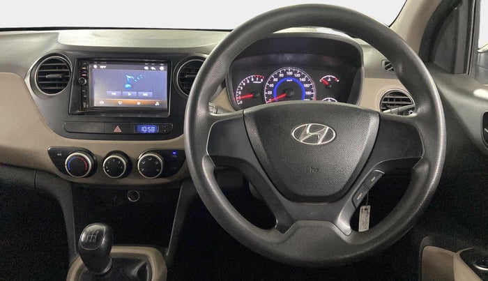 2016 Hyundai Grand i10 MAGNA 1.2 KAPPA VTVT, Petrol, Manual, 43,986 km, Steering Wheel Close Up