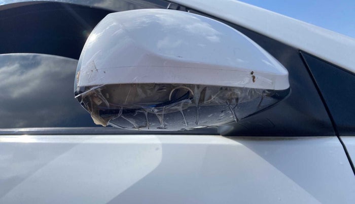 2019 Hyundai NEW SANTRO SPORTZ MT, Petrol, Manual, 70,090 km, Right rear-view mirror - Indicator light has minor damage