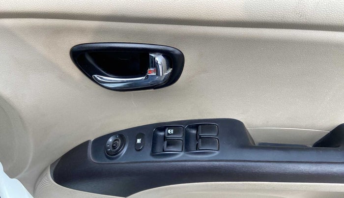 2012 Hyundai i10 MAGNA 1.2, Petrol, Manual, 70,221 km, Driver Side Door Panels Control