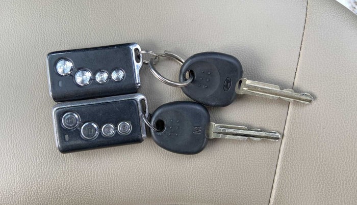 2012 Hyundai i10 MAGNA 1.2, Petrol, Manual, 70,221 km, Key Close Up