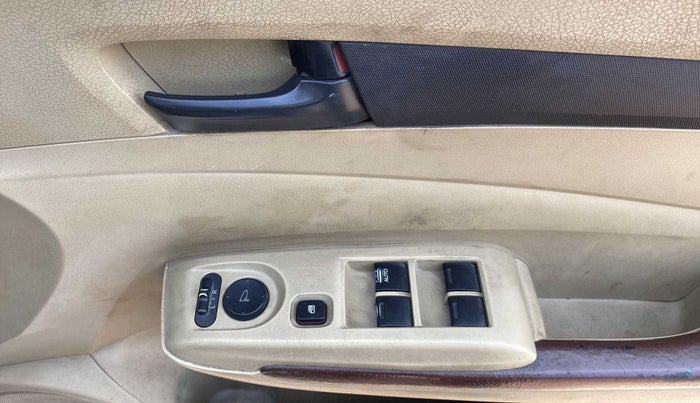 2011 Honda City 1.5L I-VTEC S MT, Petrol, Manual, 88,773 km, Driver Side Door Panels Control