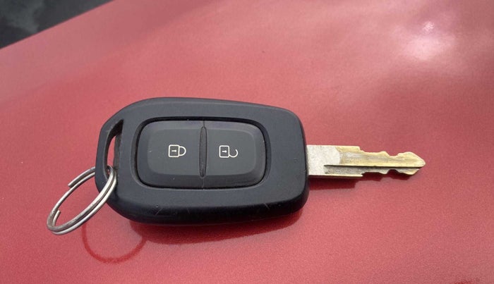 2018 Datsun Redi Go T (O), Petrol, Manual, 22,761 km, Key Close Up