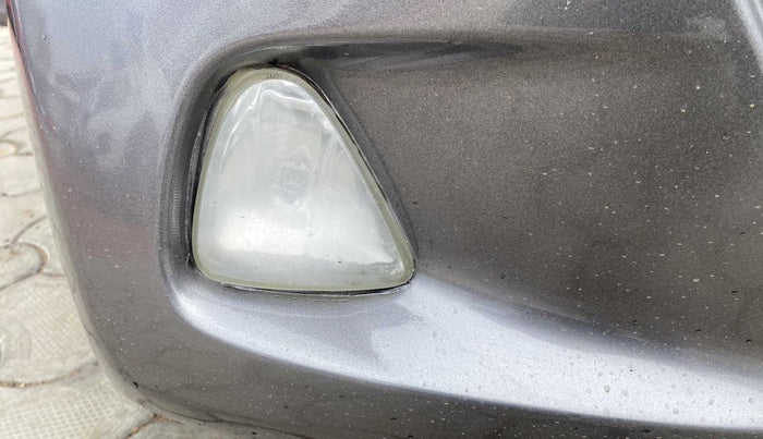 2012 Hyundai Eon ERA +, Petrol, Manual, 66,748 km, Right fog light - Not working