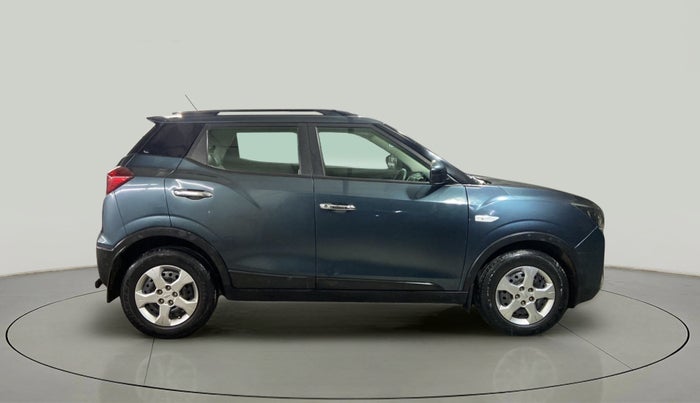 2019 Mahindra XUV300 W6 1.5 DIESEL, Diesel, Manual, 32,669 km, Right Side View