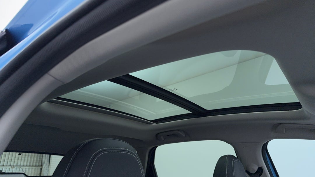 Interior Sunroof/Moonroof