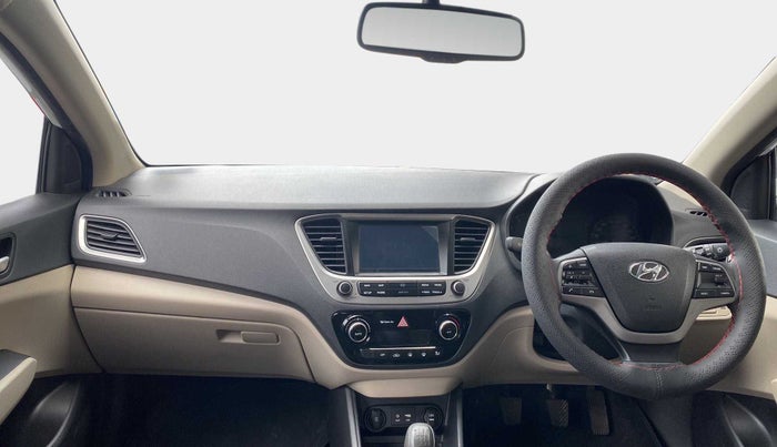 2017 Hyundai Verna 1.6 VTVT SX, Petrol, Manual, 13,186 km, Dashboard