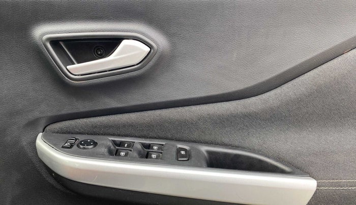 2021 Nissan MAGNITE XV PREMIUM, Petrol, Manual, 16,386 km, Driver Side Door Panels Control