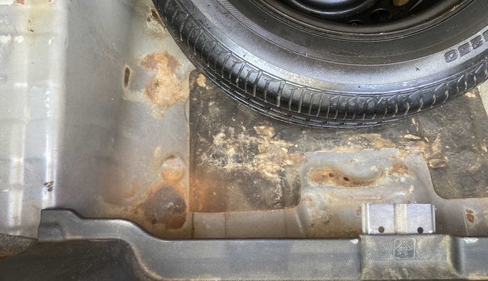 2015 Honda City 1.5L I-VTEC VX, Petrol, Manual, 76,697 km, Boot floor - Slight discoloration