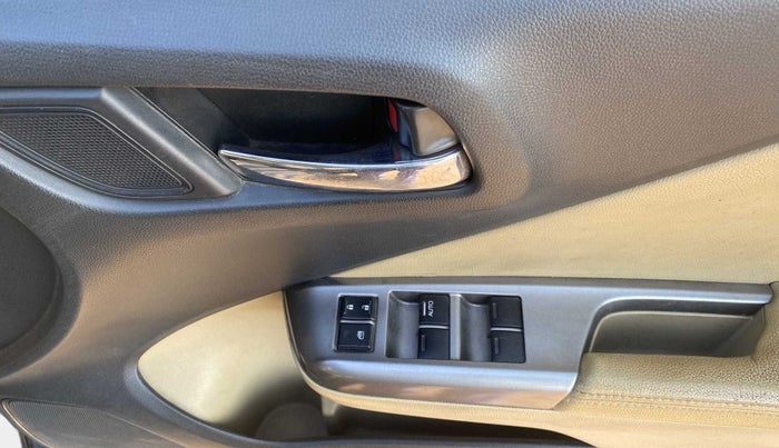 2015 Honda City 1.5L I-VTEC VX, Petrol, Manual, 76,697 km, Driver Side Door Panels Control