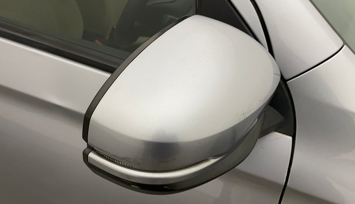 2018 Honda Amaze 1.2L I-VTEC V, Petrol, Manual, 83,858 km, Right rear-view mirror - Mirror motor not working