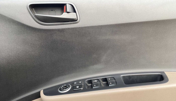 2015 Hyundai Grand i10 MAGNA 1.2 KAPPA VTVT, Petrol, Manual, 27,610 km, Driver Side Door Panels Control