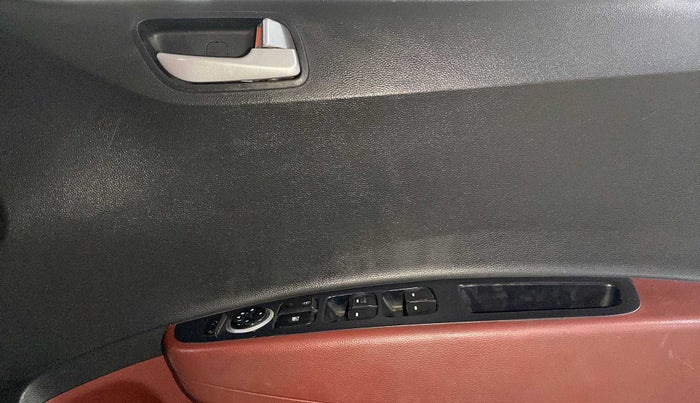 2016 Hyundai Grand i10 SPORTZ 1.2 KAPPA VTVT, CNG, Manual, 63,057 km, Driver Side Door Panels Control