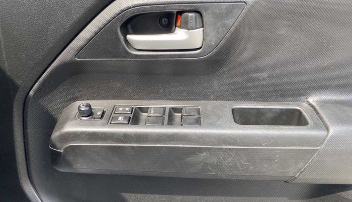 2019 Maruti New Wagon-R ZXI 1.2 AMT, Petrol, Automatic, 25,102 km, Driver Side Door Panels Control